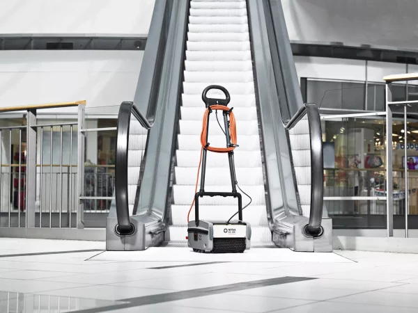 Bormoutils-NILFISK-autolaveuse-CA330-galerie2