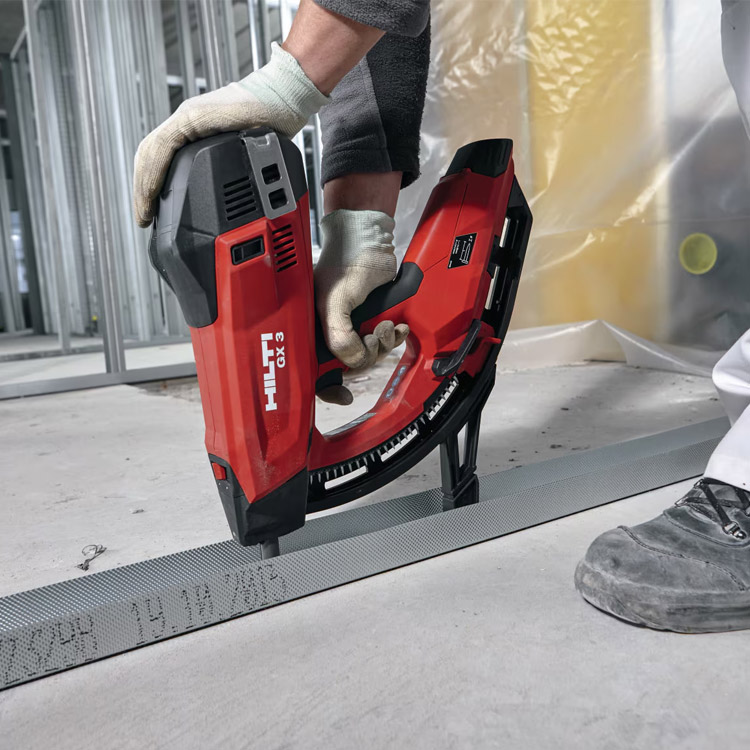 Cloueur à gaz HILTI GX 120