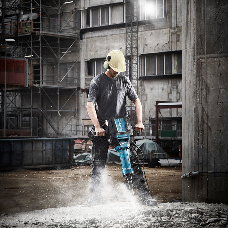 Marteau piqueur Makita HM1812